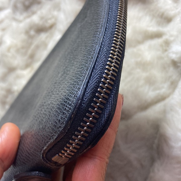 Authentic LOuis Vuitton Organizer - Picture 3 of 16